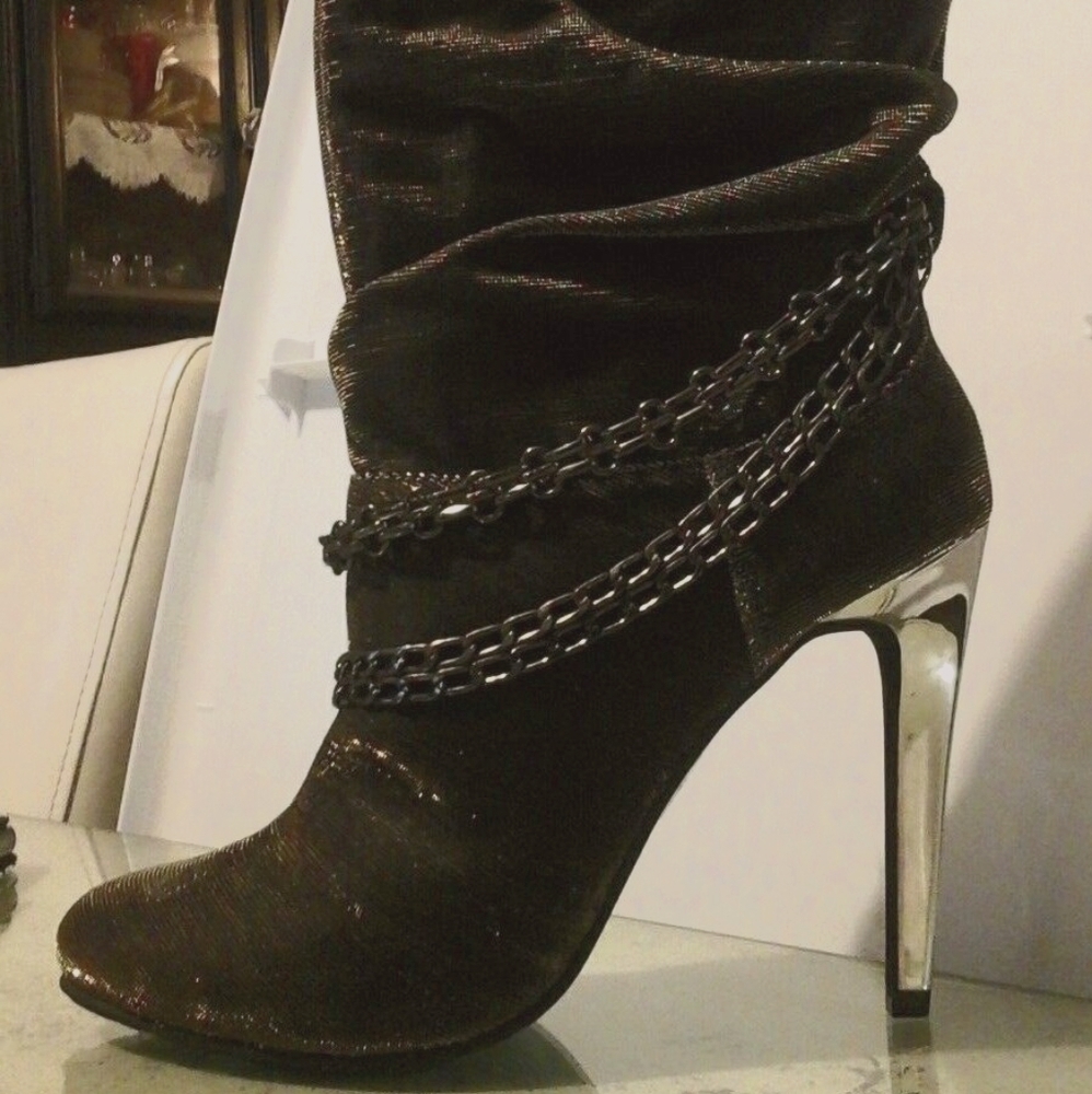 Vogue gold ruched angle shaft mirror stiletto boot